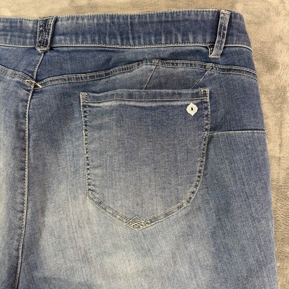 Democracy AB Solution Bermuda Shorts Women's 24W Blue Distressed Denim Shorts - Picture 5 of 8